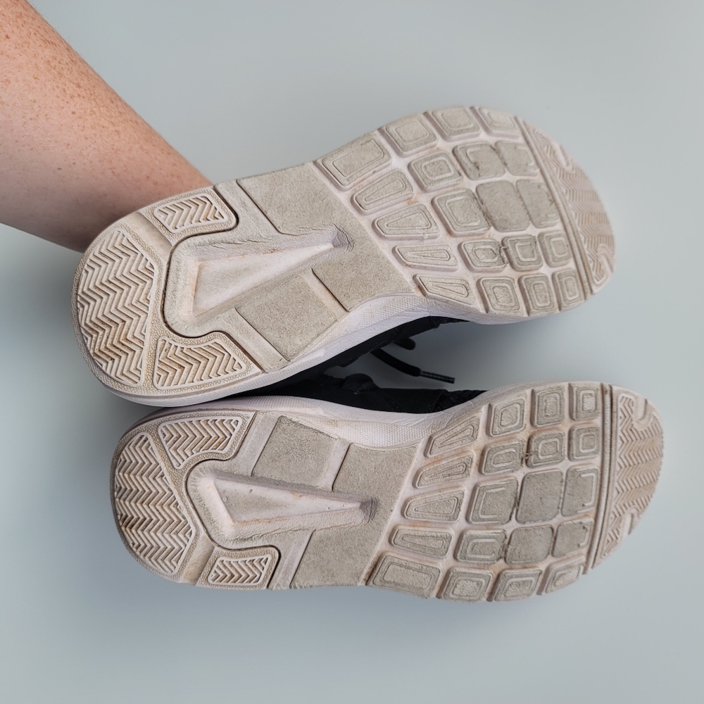 Fabletics Shoes - Picture 5 of 11